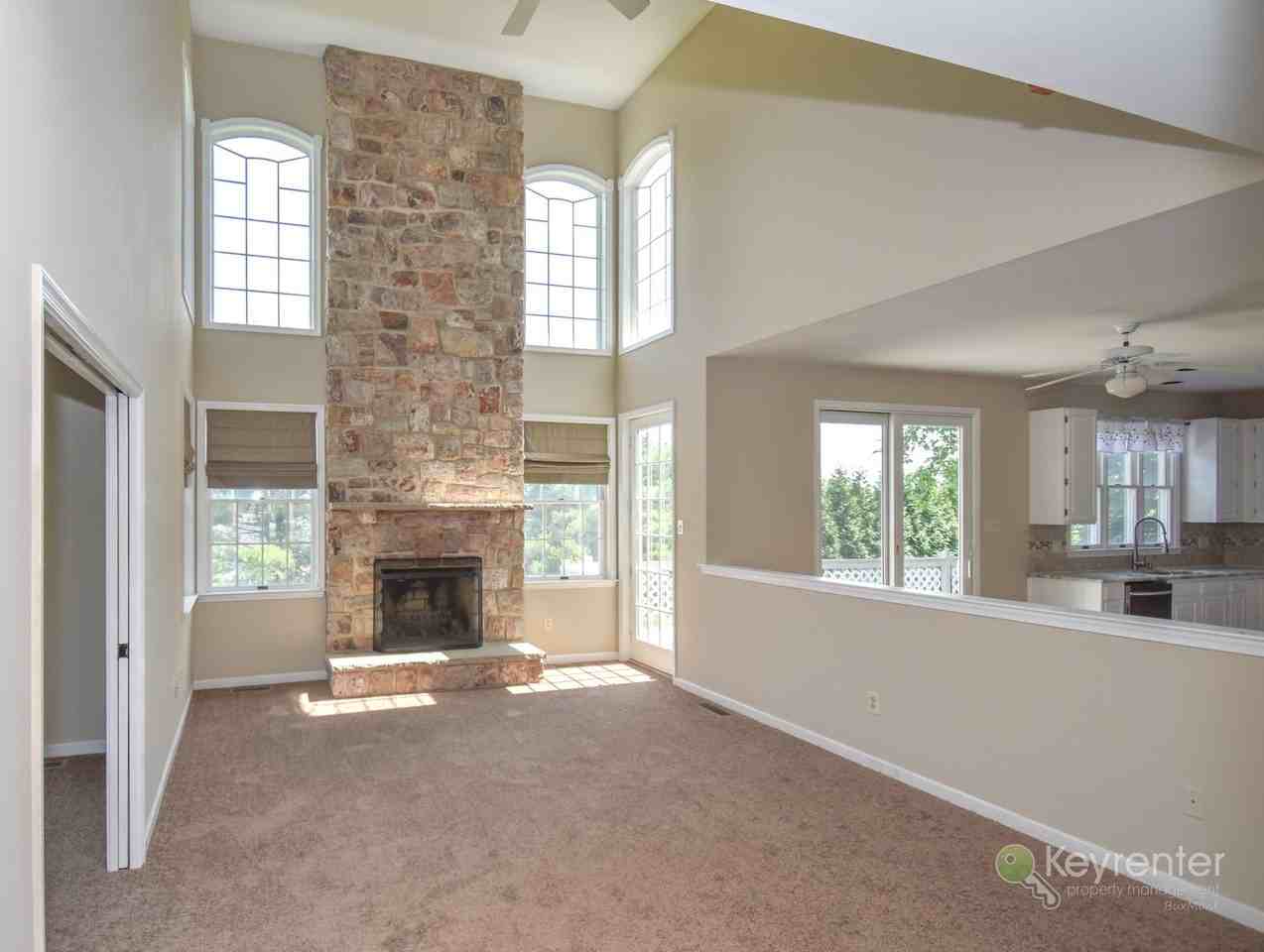 5474 Grandview Ln - Photo 7 of 34