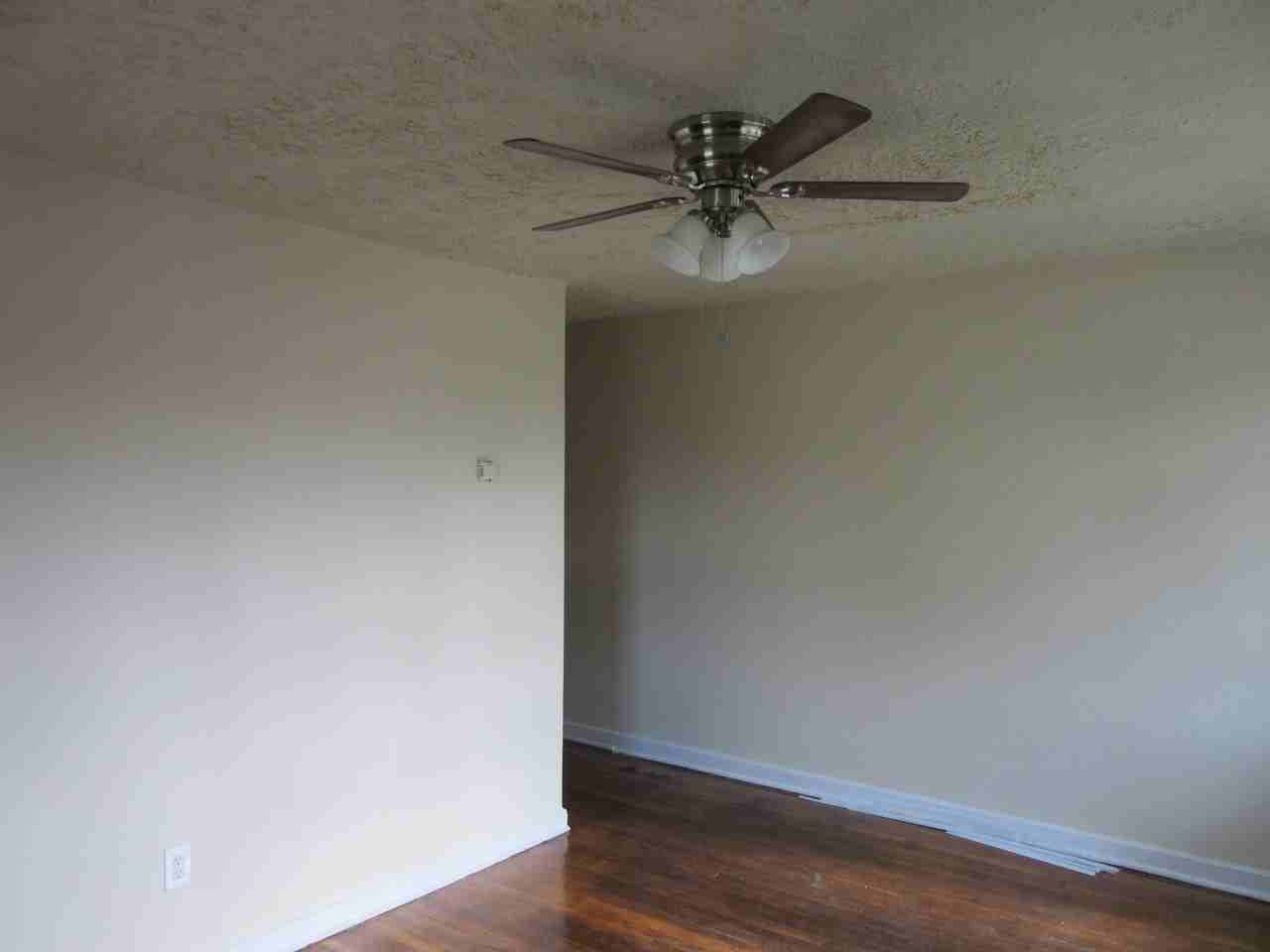 721 Miller St - Photo 2 of 14
