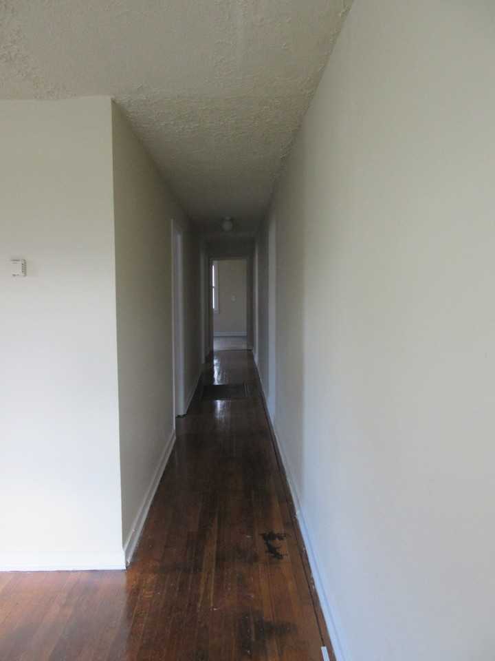721 Miller St - Photo 4 of 14