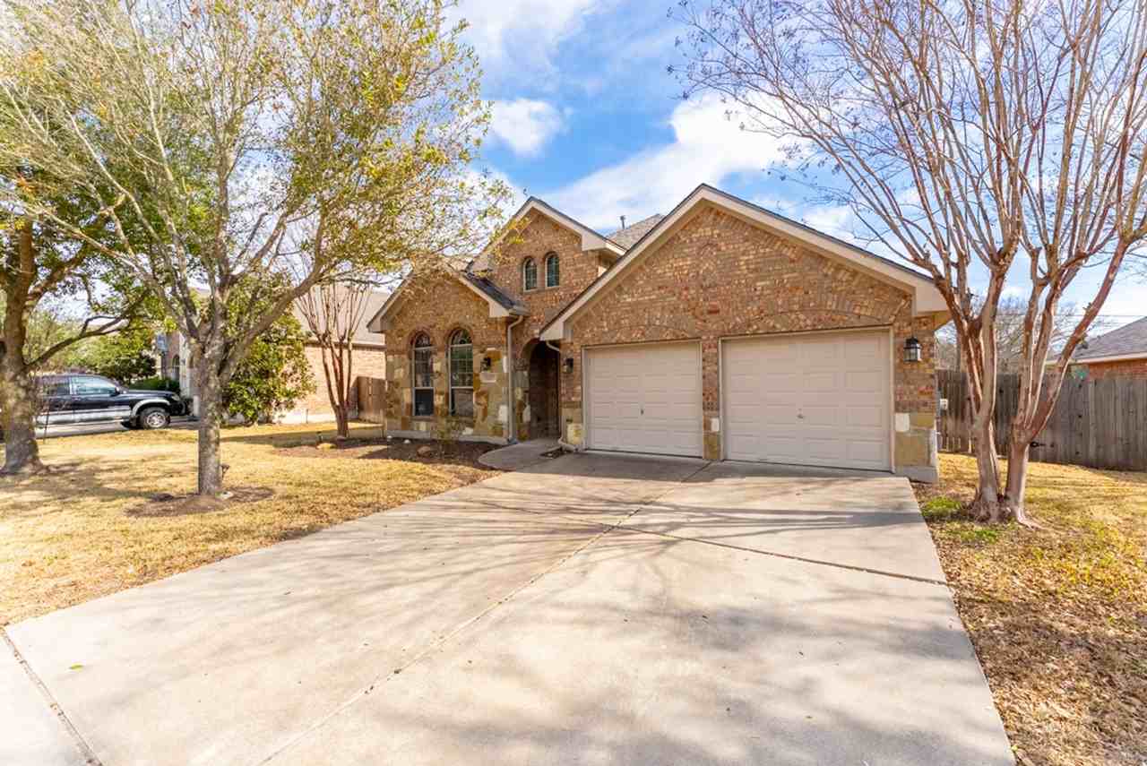 20825 Windmill Ridge St - Photo 2 of 31