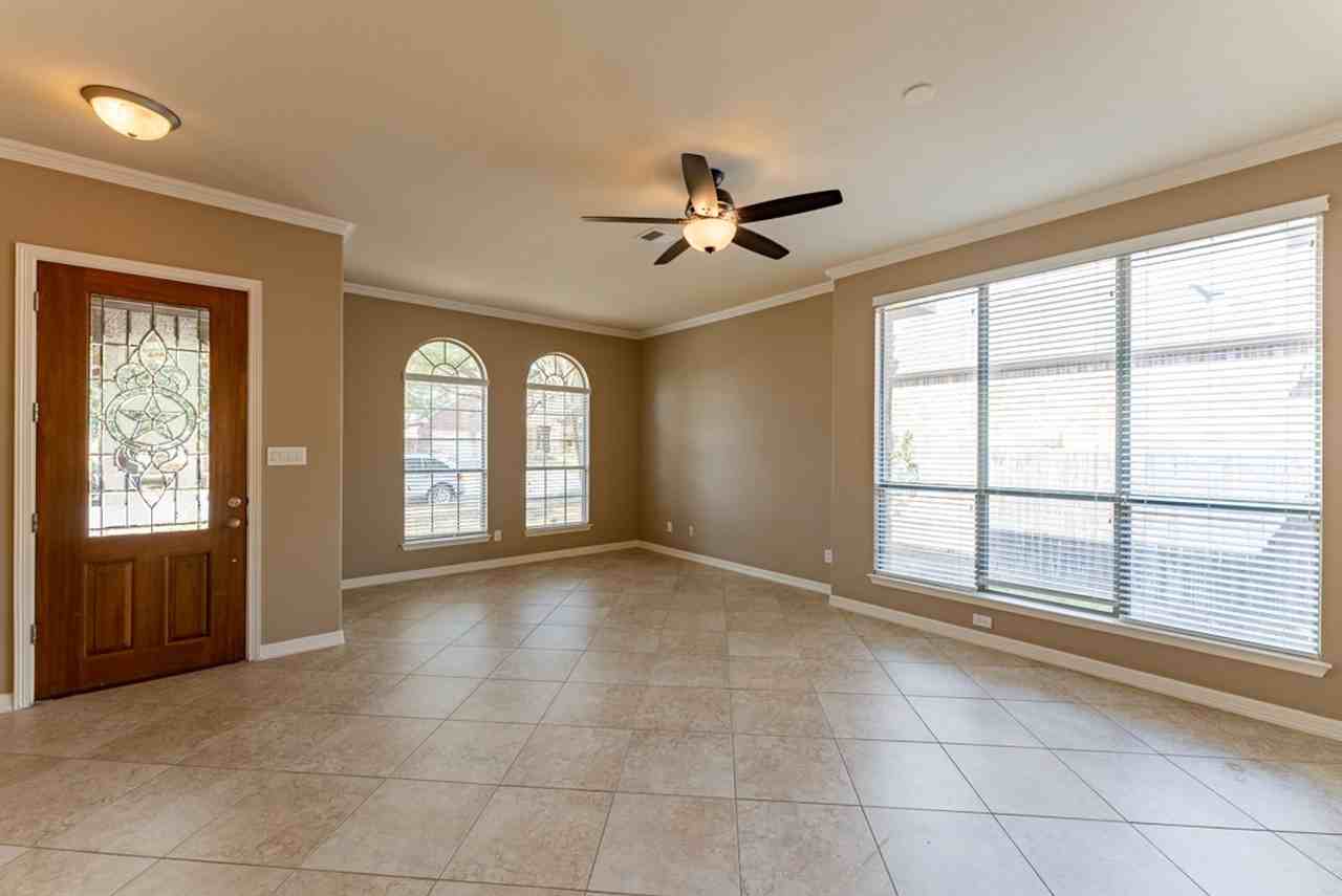 20825 Windmill Ridge St - Photo 3 of 31