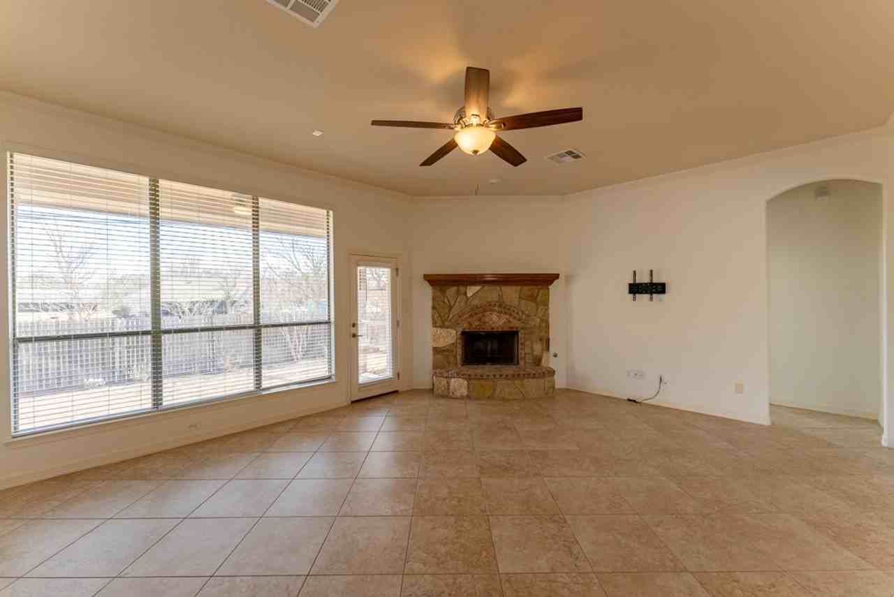 20825 Windmill Ridge St - Photo 7 of 31