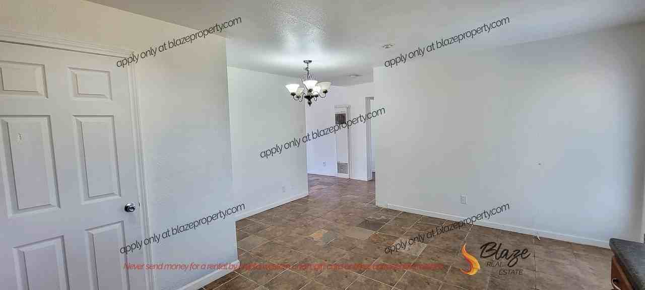 2618 Rule St - Photo 6 of 13