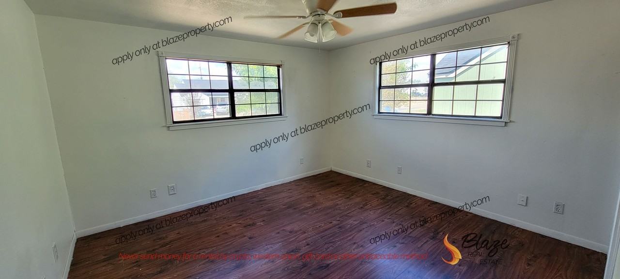 2618 Rule St - Photo 7 of 13