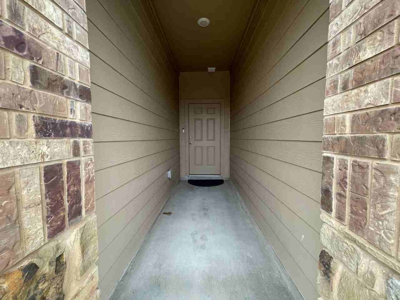 5711 Great Divide Rd - Photo 4 of 50
