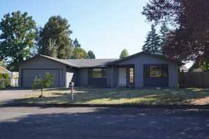 featured image of 2909 Ne 135th Ave