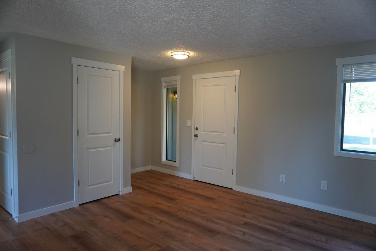 2909 Ne 135th Ave - Photo 2 of 21