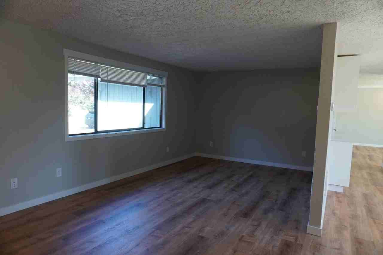 2909 Ne 135th Ave - Photo 3 of 21
