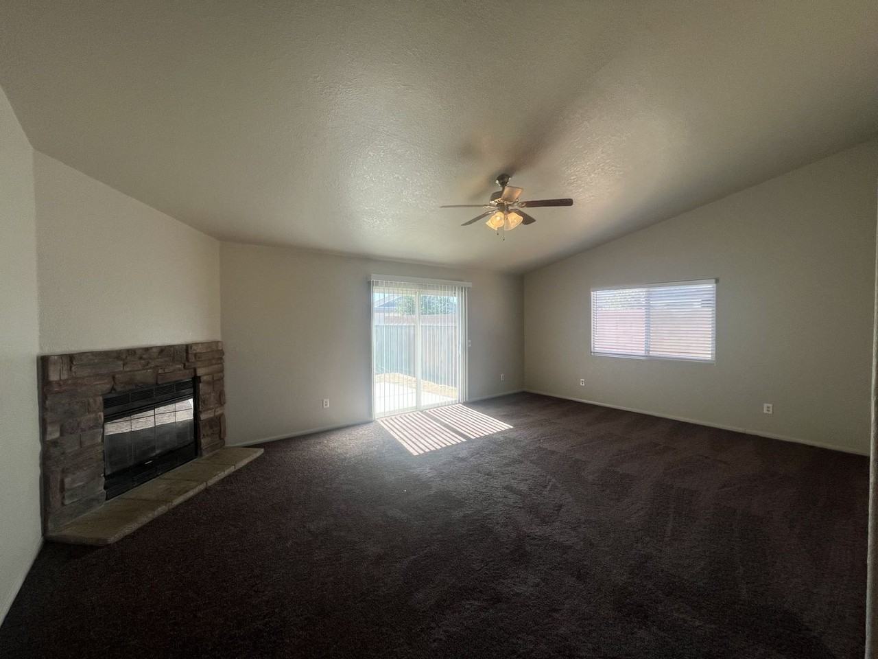 8654 Poppy Blvd - Photo 3 of 13