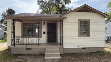 featured image of 111 Park Pl