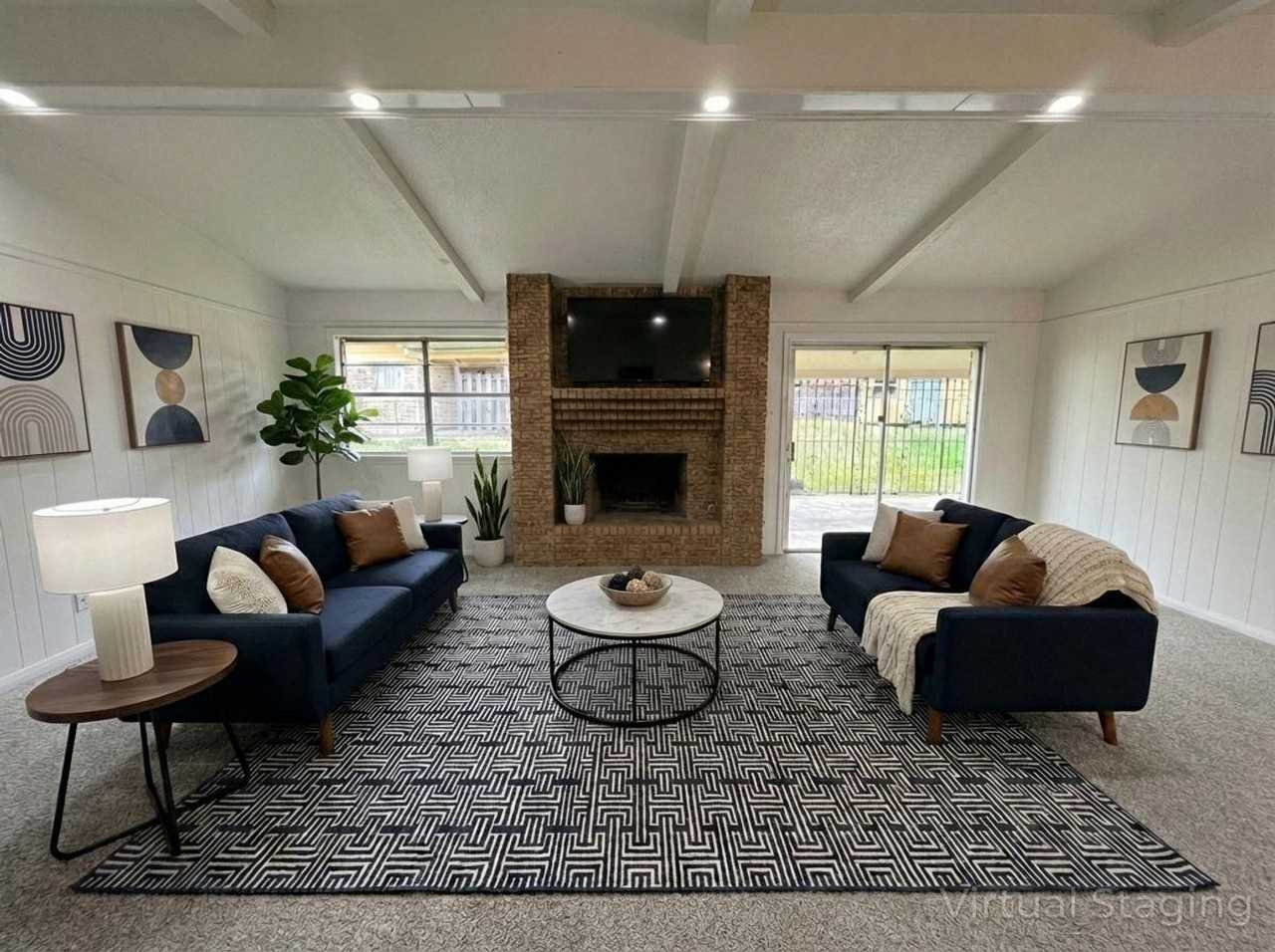 3007 Sierra Dr - Photo 3 of 35