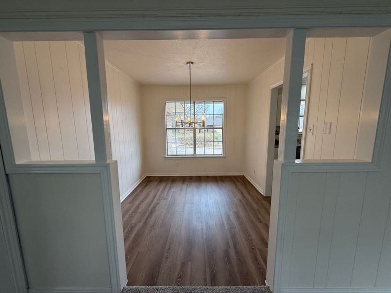 3007 Sierra Dr - Photo 6 of 35
