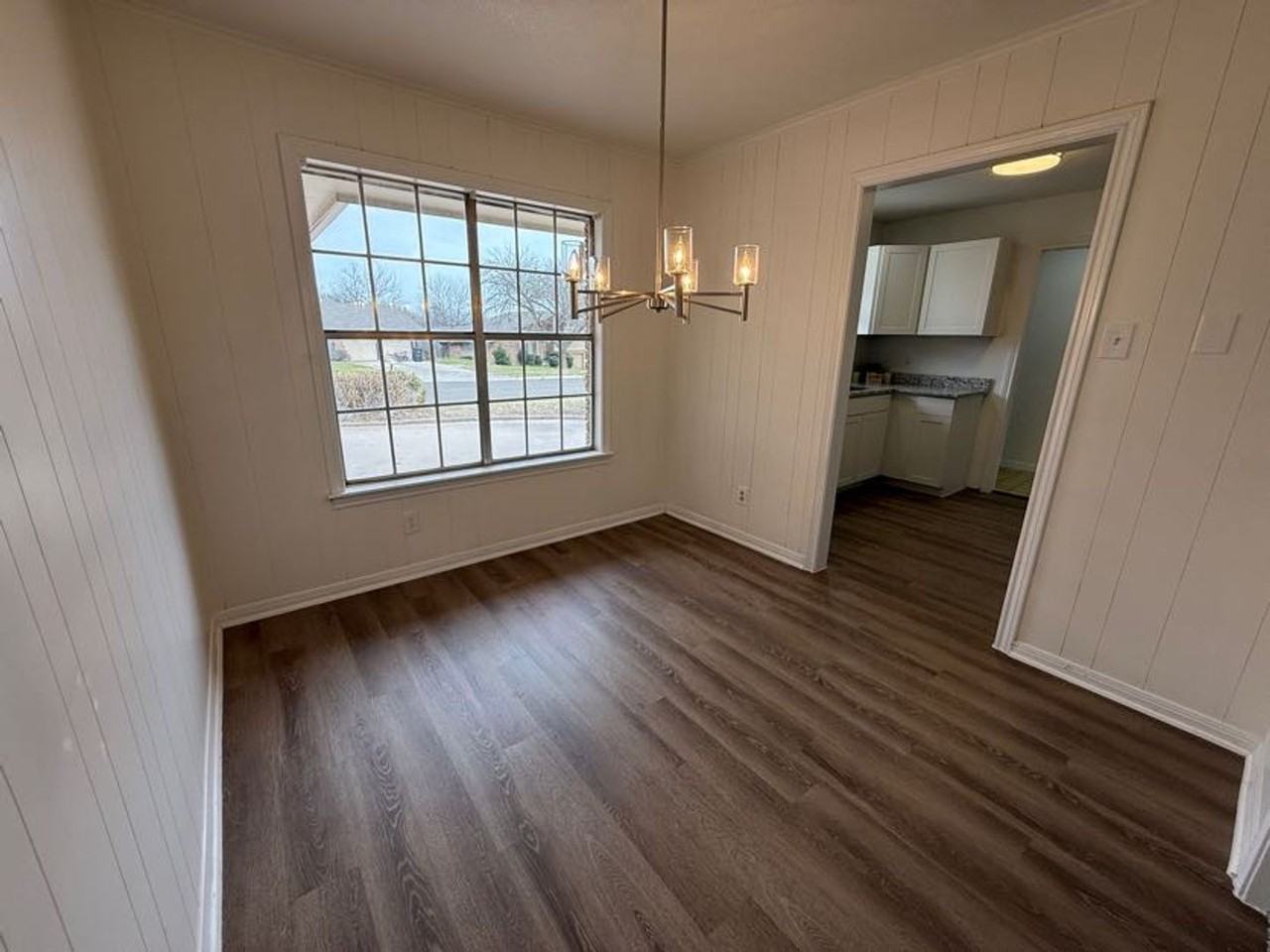 3007 Sierra Dr - Photo 7 of 35