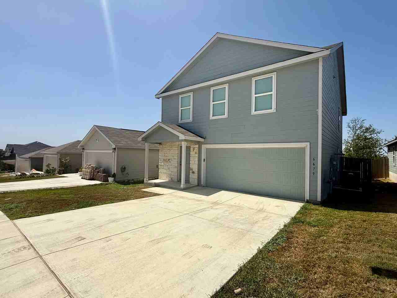6679 Cibolo Spgs - Photo 3 of 29