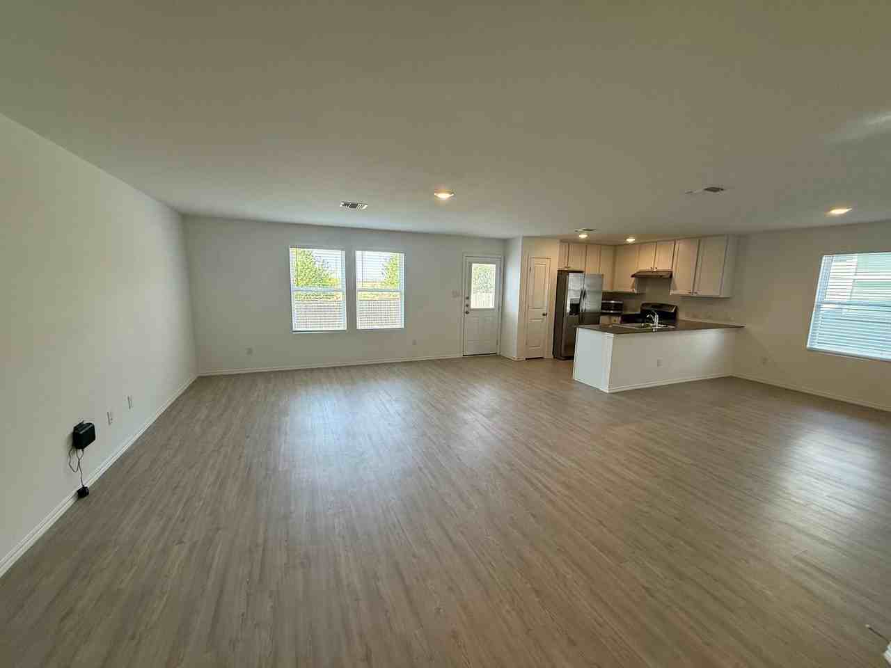 6679 Cibolo Spgs - Photo 5 of 29