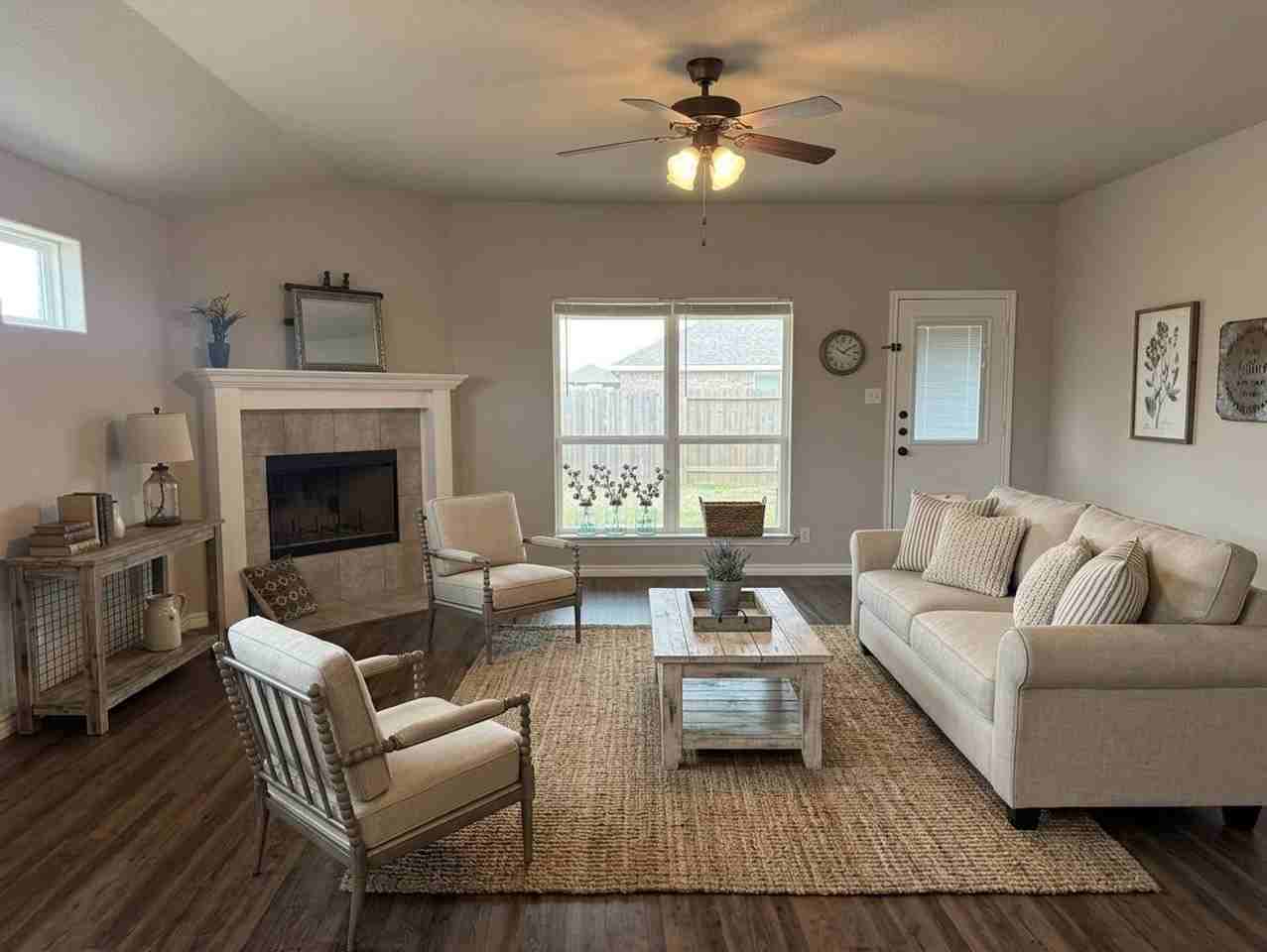 4302 Molly Dyer Dr - Photo 4 of 30