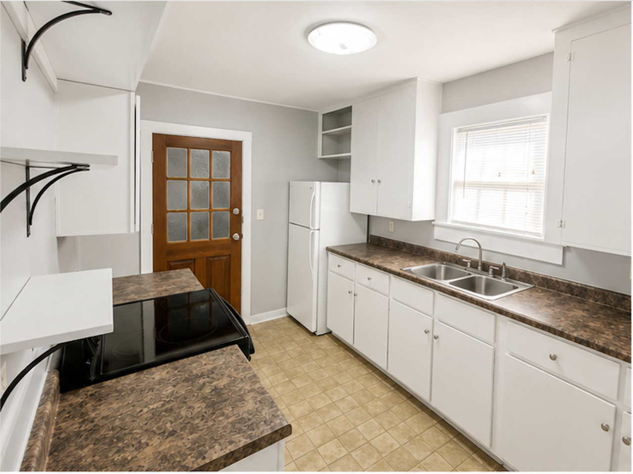 905 Kirkwood Ave - Photo 2 of 6