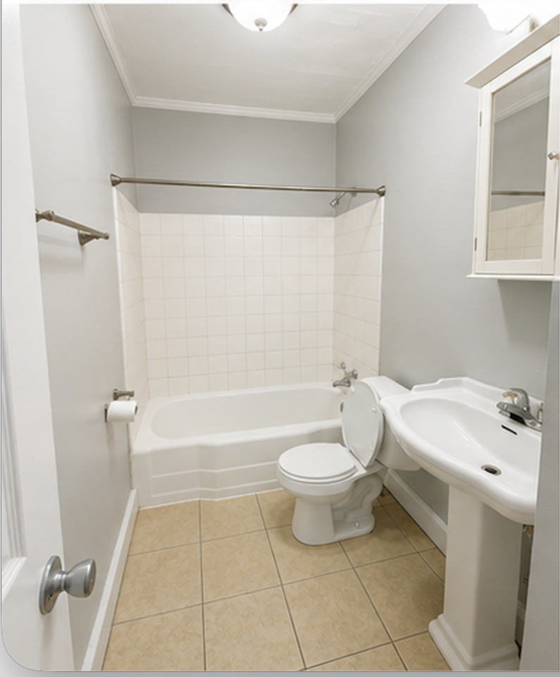 905 Kirkwood Ave - Photo 4 of 6