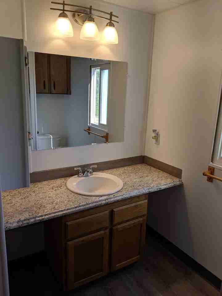 380 W 66th Ter - Photo 6 of 16