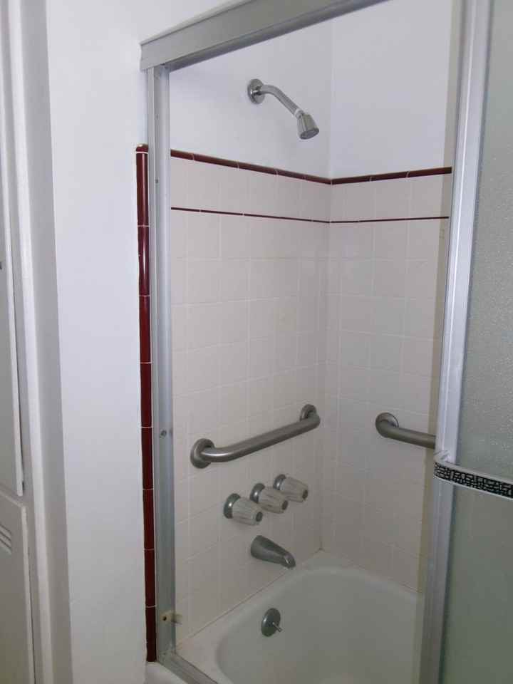 9621 Cloverwood St - Photo 7 of 10