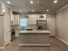 607 Peyton St - Photo 1 of 1