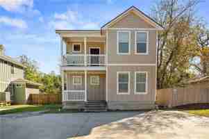 featured image of 409 Foch St