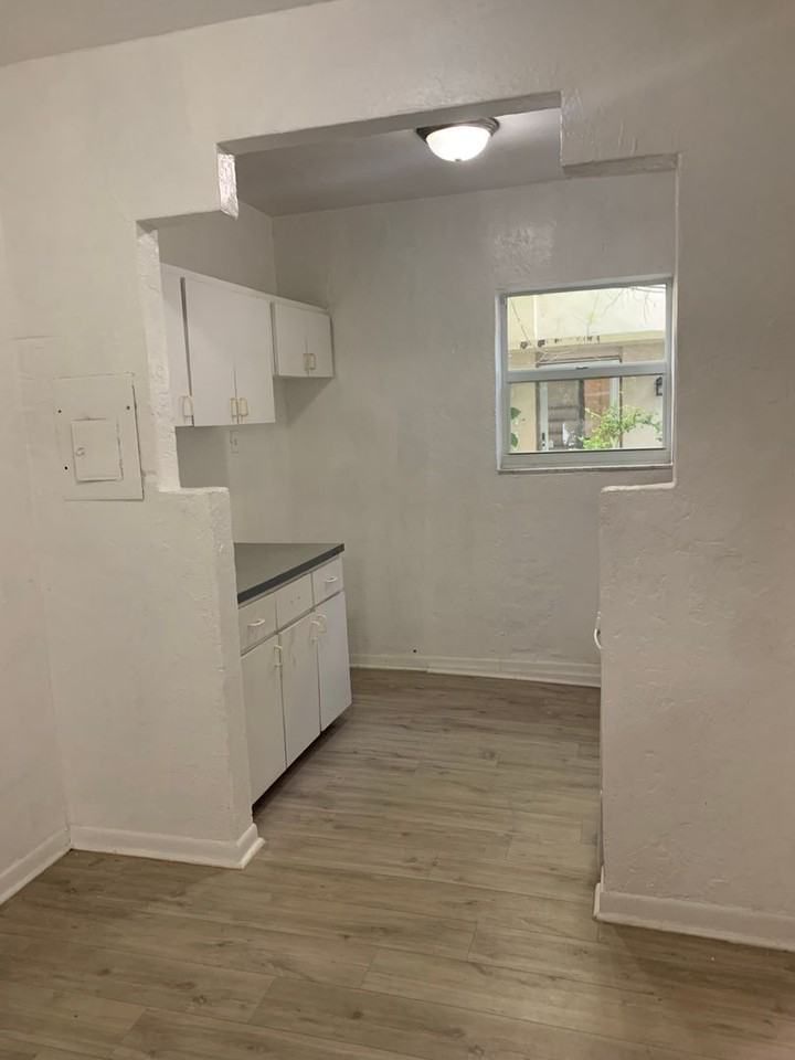 631-635-639 13th St - Photo 4 of 6