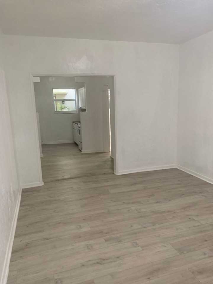 631-635-639 13th St - Photo 6 of 6
