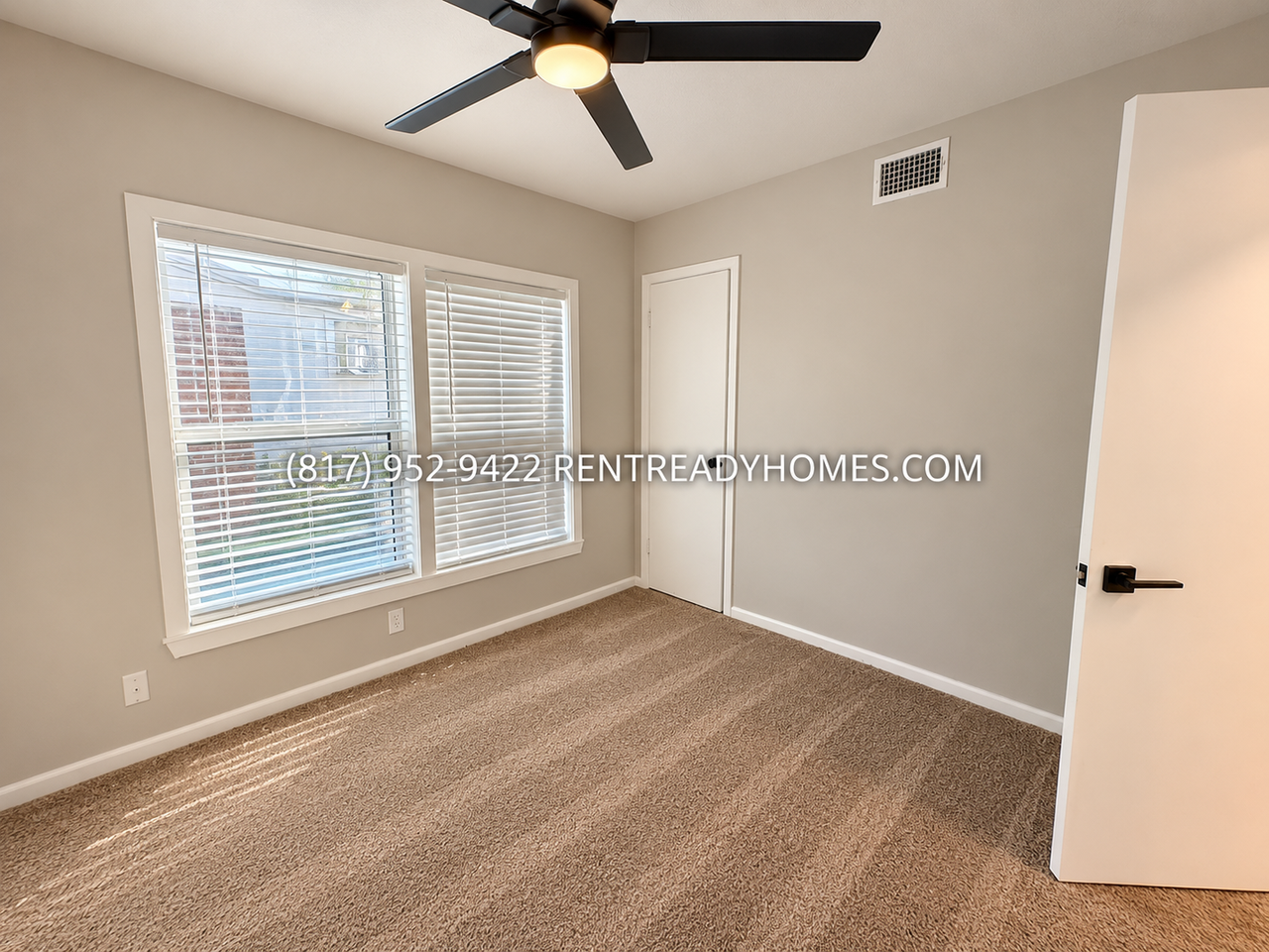 1504 Ridgeview St - Photo 3 of 10
