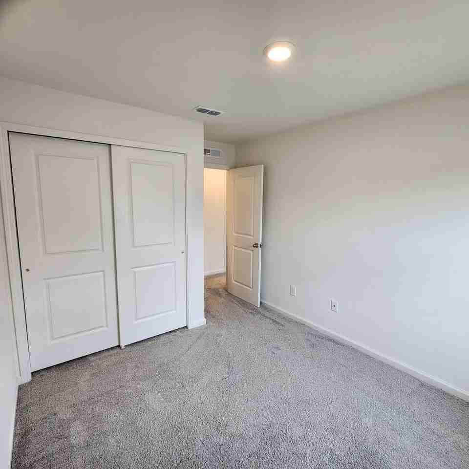 3000 Spline Cir - Photo 7 of 24