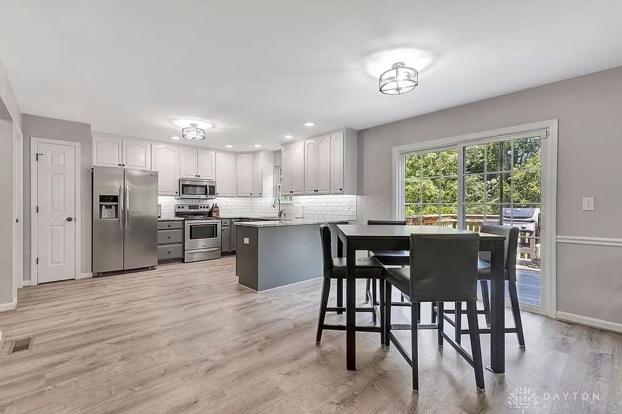 626 Honor Ln - Photo 4 of 10