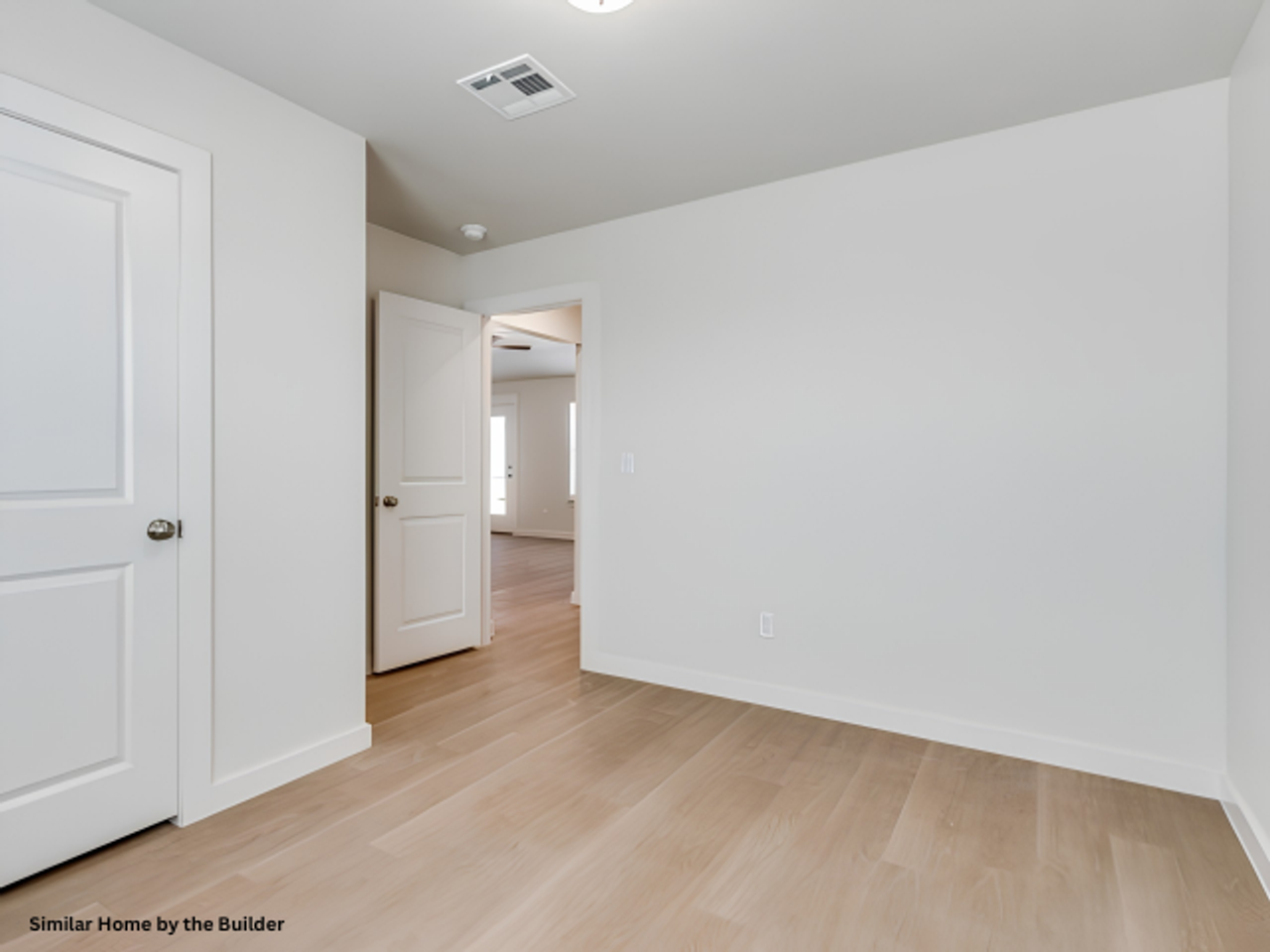 1608 Highland Loop - Photo 7 of 21