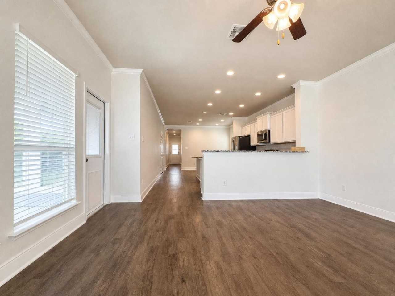 7506 Copper Creek Trl - Photo 5 of 12