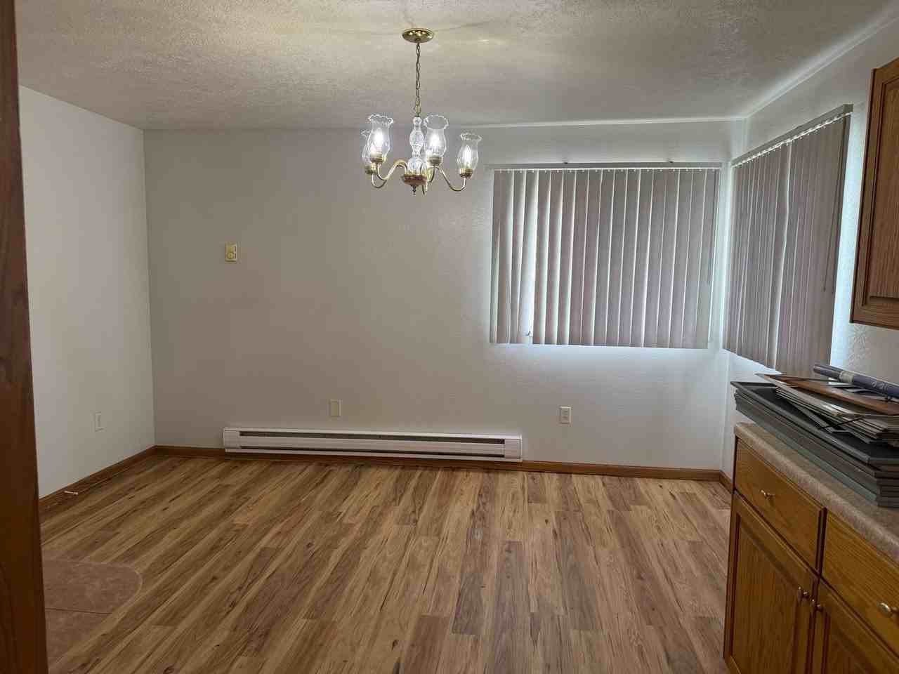 306 15th Ave Sw - Photo 6 of 20