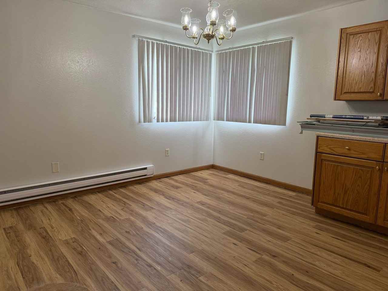 306 15th Ave Sw - Photo 7 of 20