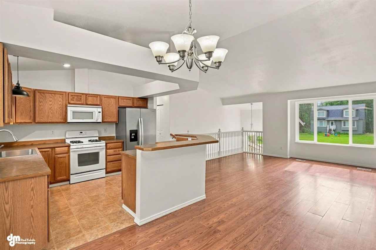 6921 W Gruening Pl - Photo 6 of 26