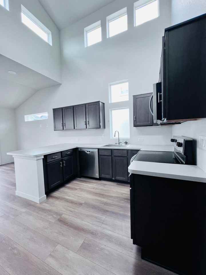 3565 Greenways Main Blvd - Photo 2 of 9