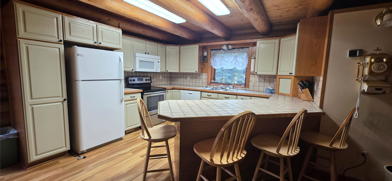 1700 W Thomas Loop - Photo 3 of 18
