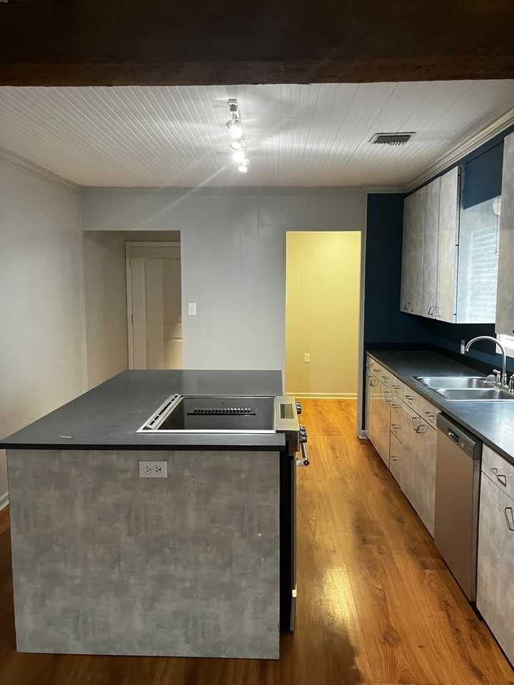 500 4th St - Photo 3 of 27