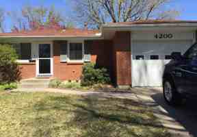featured image of 4200 La Salle St
