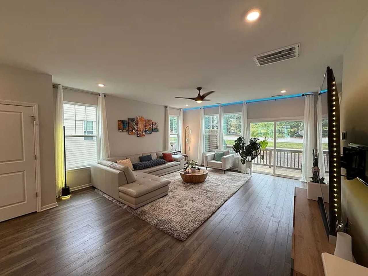 1228 Commack Dr - Photo 2 of 45