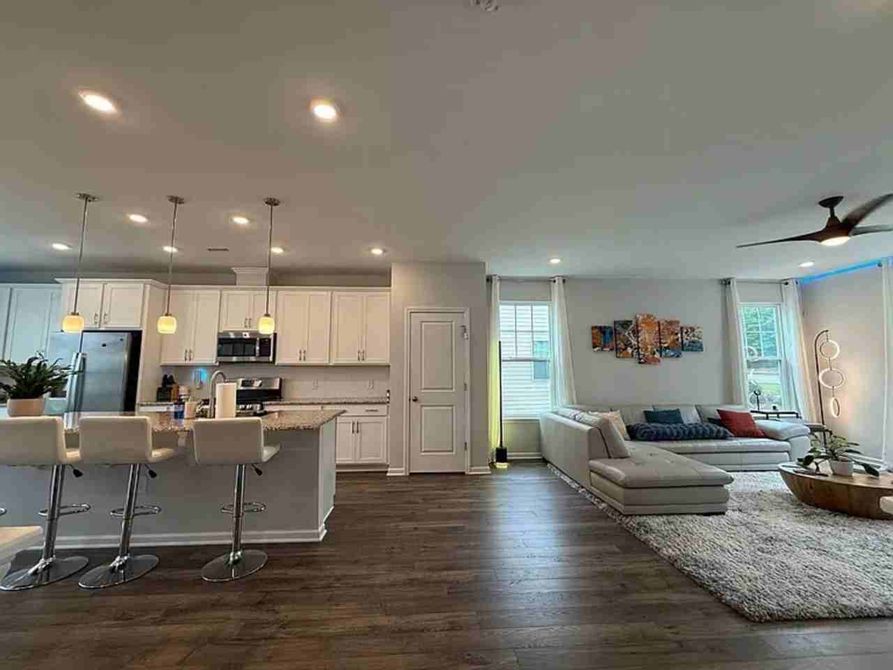1228 Commack Dr - Photo 6 of 45