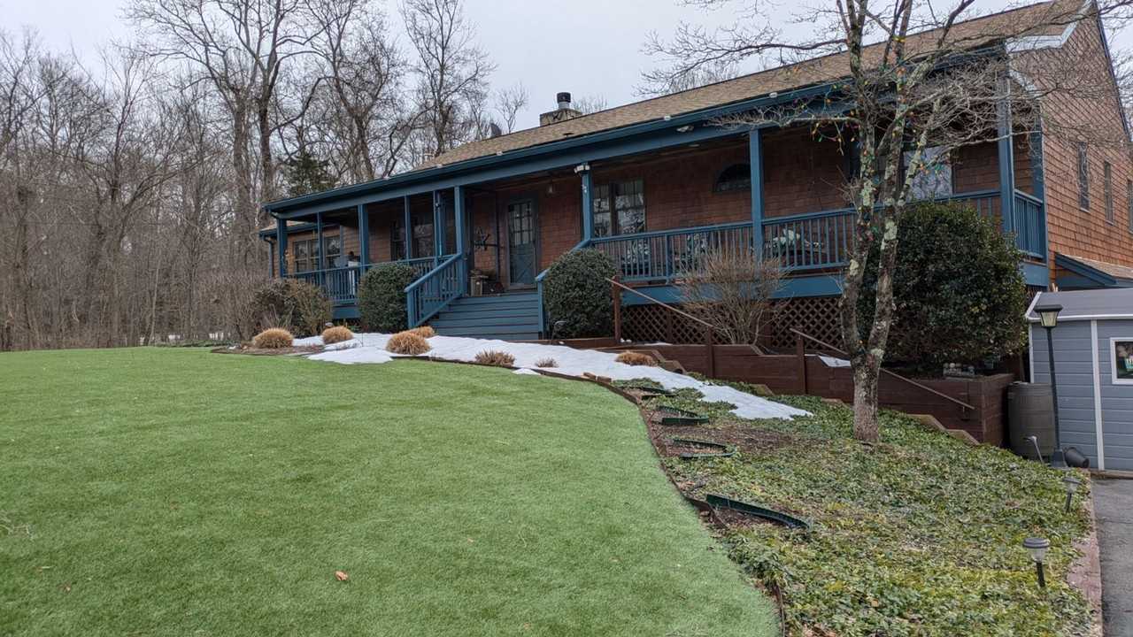 421 E Hyerdale Dr - Photo 2 of 21