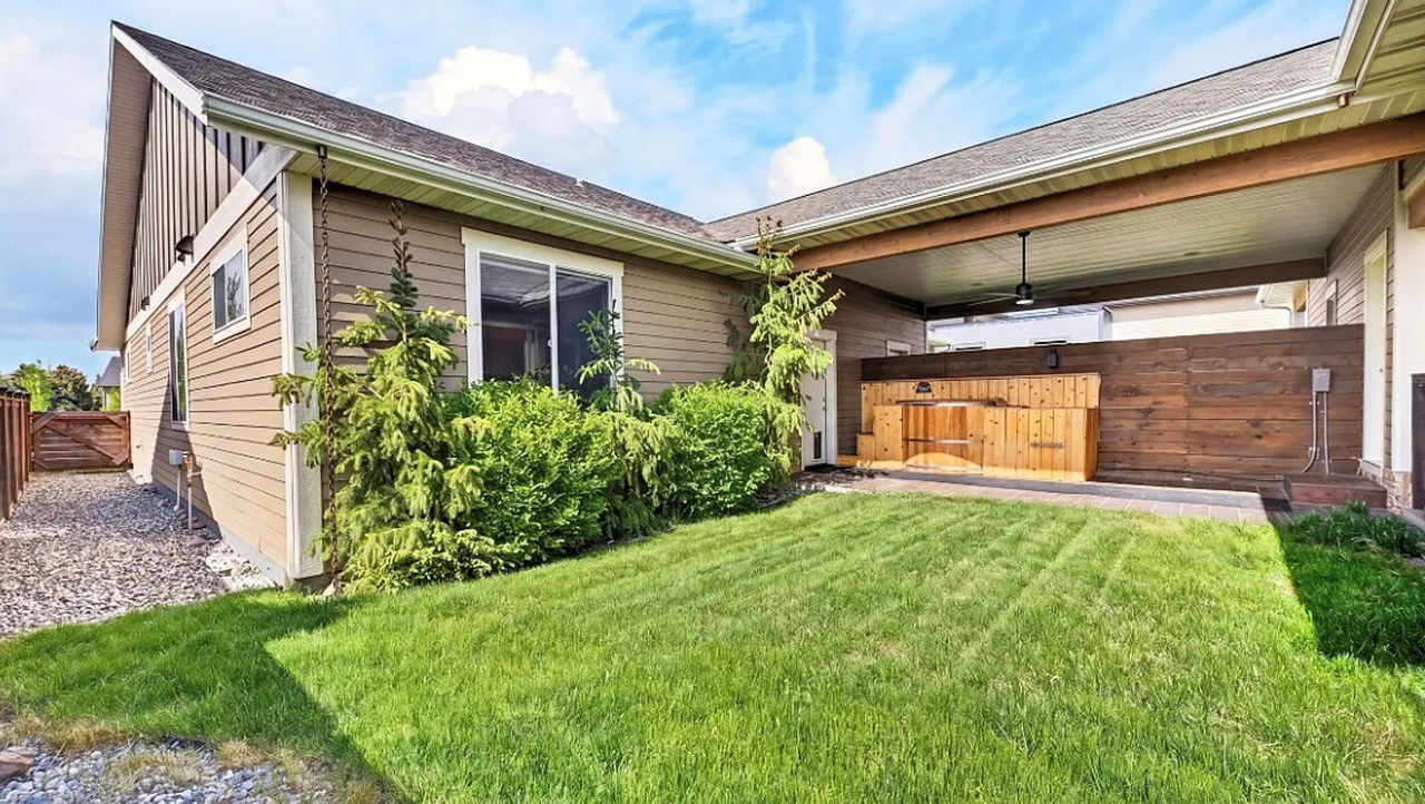 4832 Golden Gate Ave #B - Photo 3 of 21
