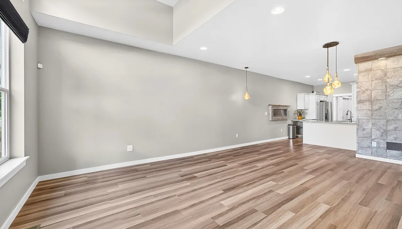 4832 Golden Gate Ave #B - Photo 6 of 21