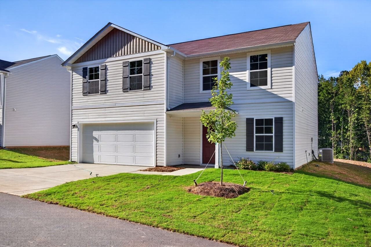 882 Waterworks Rd - Photo 2 of 32