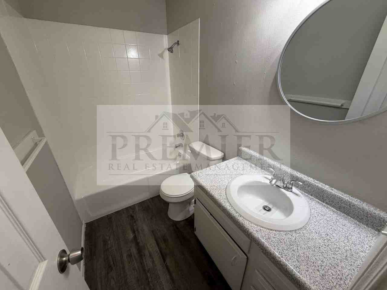 240 W Kump St #C - Photo 7 of 12