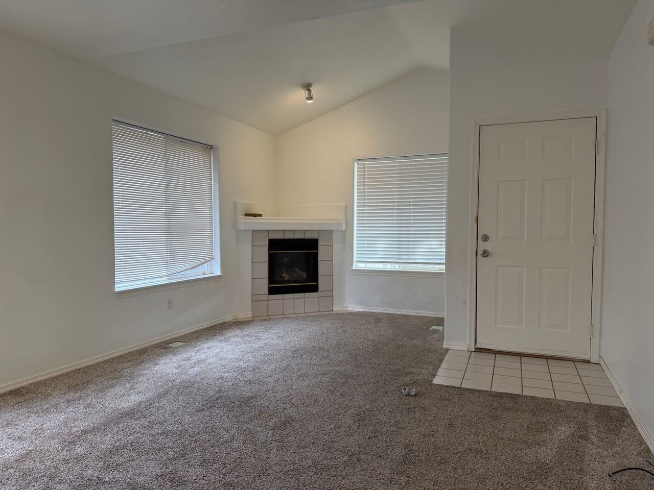 14110 Se Summerfield Loop - Photo 4 of 40