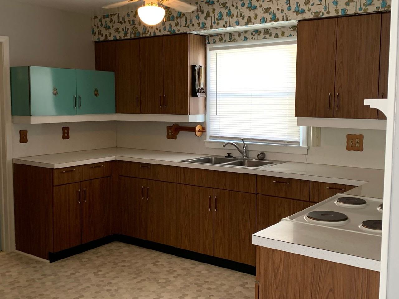 400 E Everettdale Ave - Photo 5 of 10