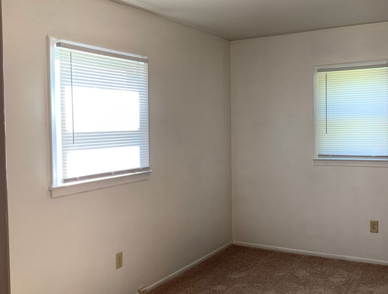 400 E Everettdale Ave - Photo 7 of 10